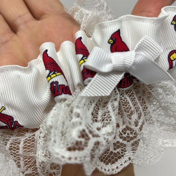 St Louis Cardinals baseball wedding garter, white color with red - Picture 2 of 3